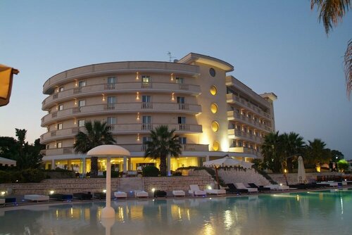 Grand Hotel dei Cavalieri, Varaa Hotelli Campomarino Apulia