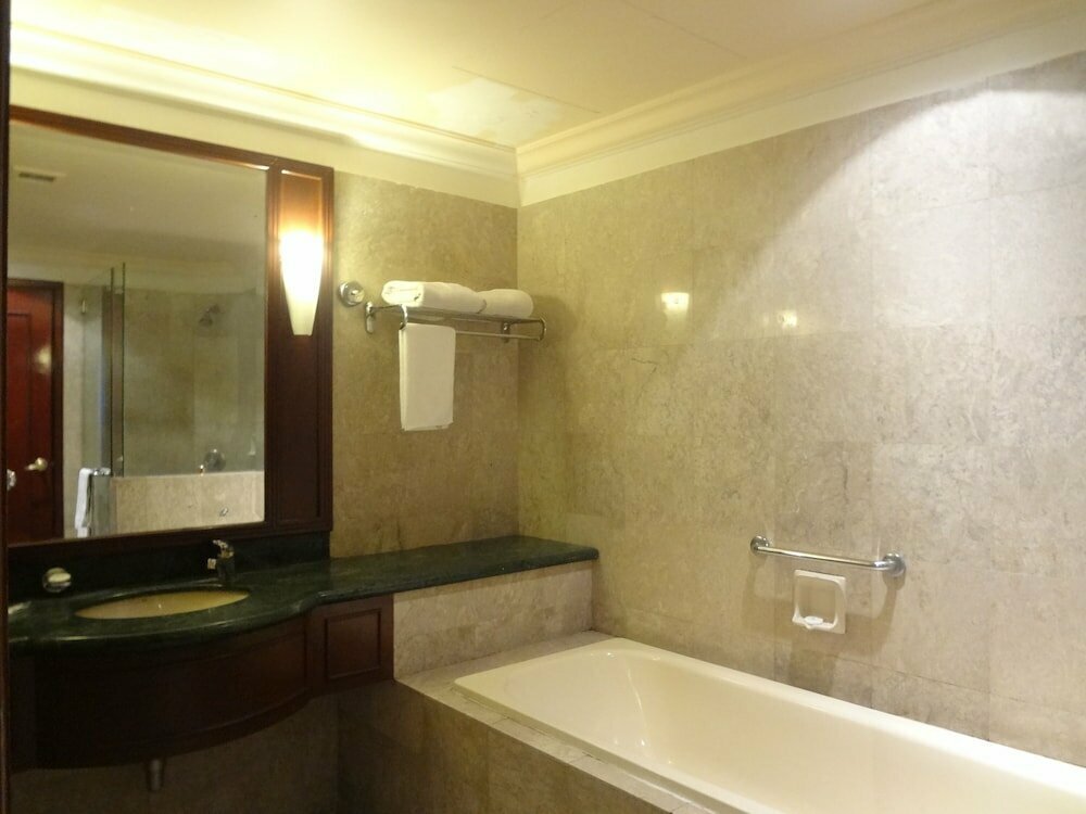 Times Square Grand Service Suite