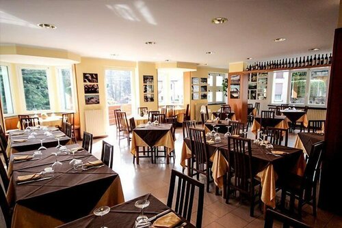 Sporting Club, Đặt Khách sạn Ballabio Lombardia