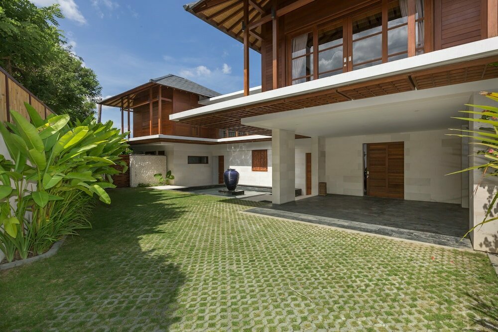 Villa Rusa Biru