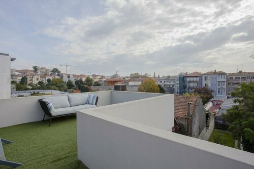 Liiiving In Porto-Historic Sunny Terrace, Забронировать Апартаменты/квартира Порту Регион Порту