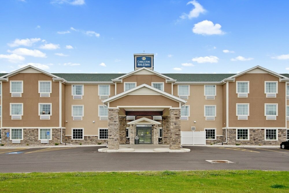 Cobblestone Hotel & Suites - Austin