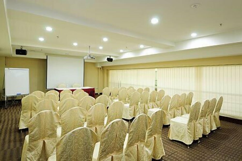 SSL Traders Hotel