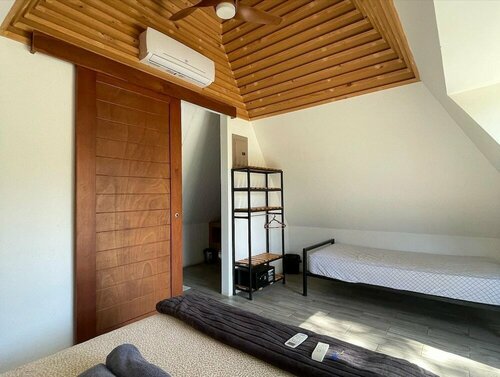 Pyramid Lodge Tamarindo Ramses, Rezerwuj Bed and Breakfast Hotele w Guanacaste z Parkingiem, Parking
