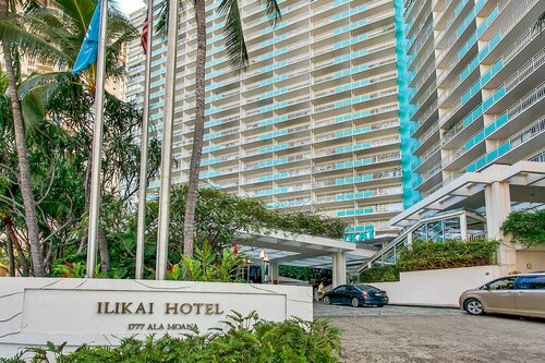 Отель Ilikai Hotel & Luxury Suites, Забронировать Отель Вайкики Гонолулу, рядом с Ward Village