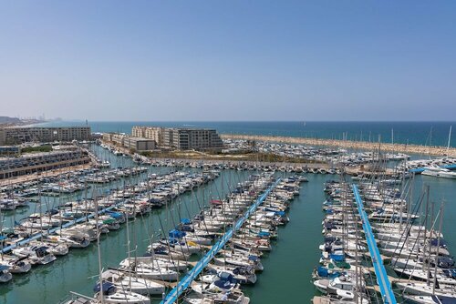 DeluxeApartment with Views of the Marina, Забронировать Апартаменты/квартира Петах-Тиква Центральный Округ Израиля