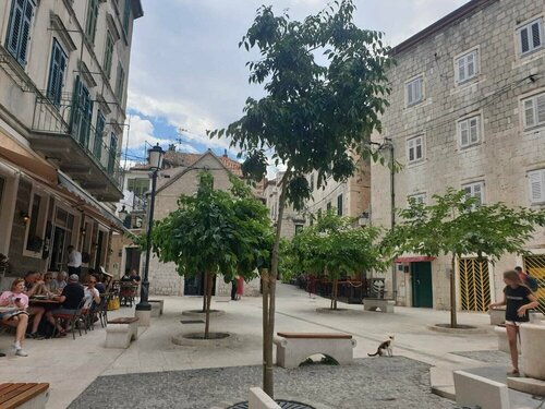 Historic Plaza Varos Split, Забронировать Апартаменты/квартира Сплит Брач