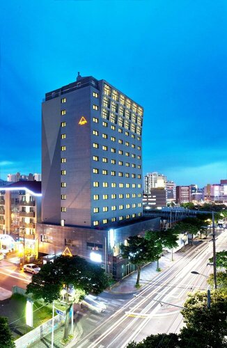 L&L Central Hotel, Забронировать Отель Jeju City Чеджу, рядом с Винный аутлет в Чеджу