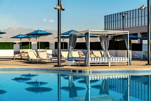 The STRAT Hotel, Casino & Tower, Prenota Resort Hotel a Missouri con piscina, Piscina