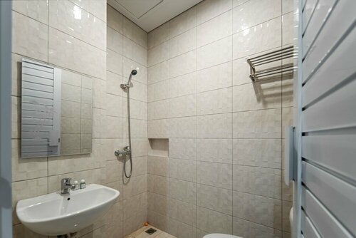 Cove West Inn, Забронировать Отель Отели Бандунга с парковкой, рядом с Bandung Adventist Hospital, Парковка