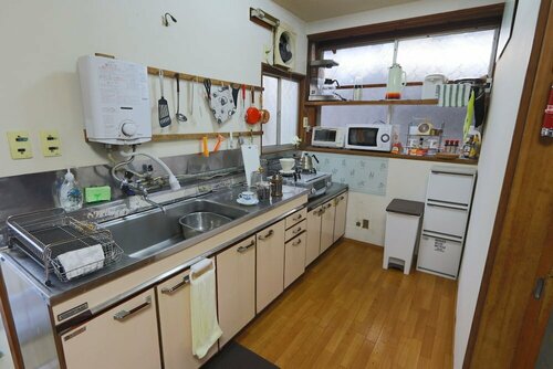 Deerhorn - Hostel, Prenota Ostello Hotel a Koshinetsu con parcheggio, Parcheggio