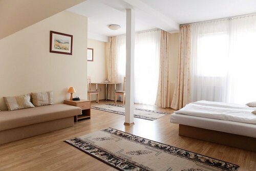 Penzion Anton, Varaa Hotelli Teplička nad Váhom Little Fatra