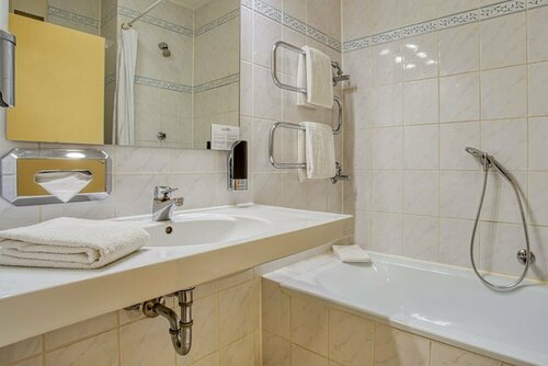 Hotel Stadt Gütersloh, Reserva ahora Hotel Gütersloh Renania del Norte-Westfalia