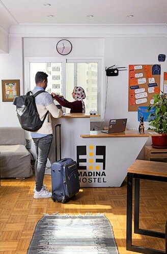 Madina Hostel, Book Hostel / Vandrerhjem Hoteller i Kairo med parkering, Parkering