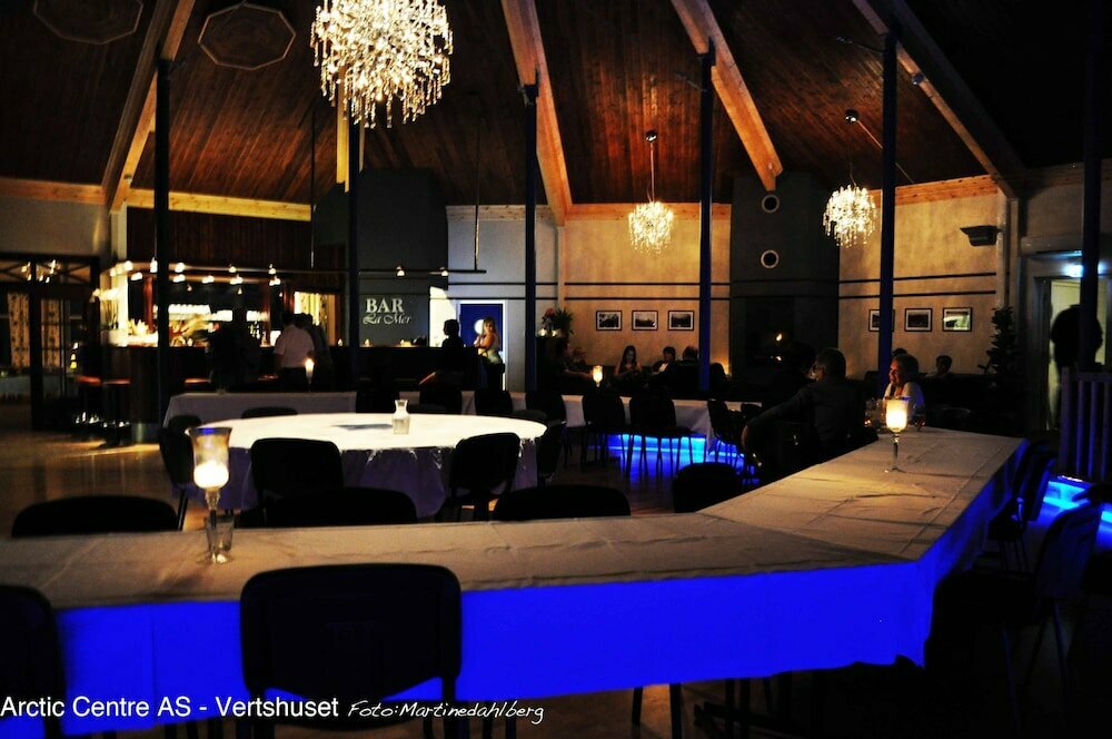 Arctic Centre Hotel
