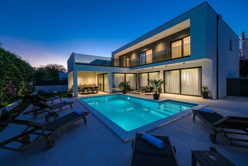 Villa Antonia, Забронировать Вилла Отели Каштела 4 звезды, 4*