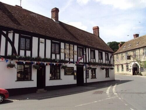 George Inn, Mere, Rezervați Pensiune Hoteluri în Gloucestershire cu parcare, Parcare