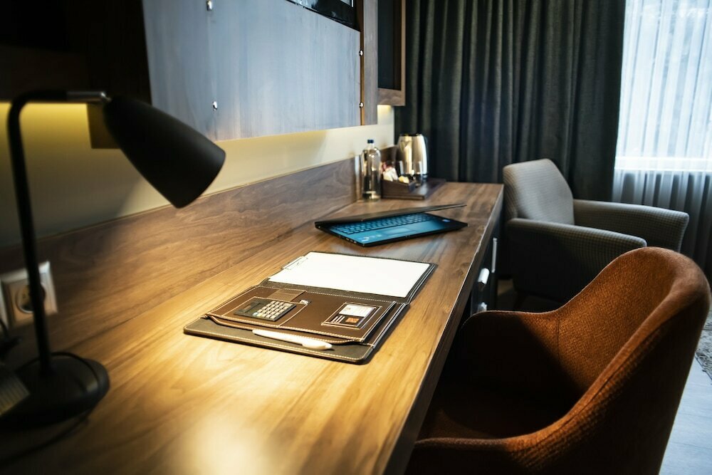 Nova Suites Hotel
