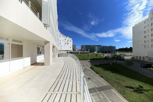 White Rooms by Belmont Realty