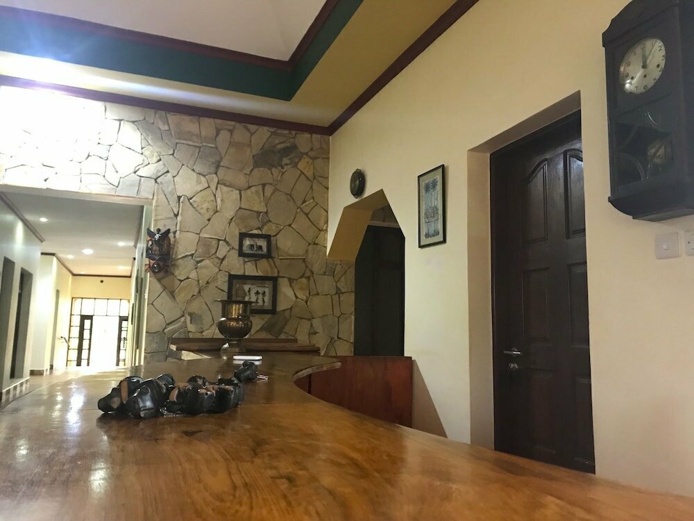 Enyati Lodge