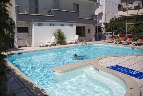 Hotel Consul Dipendenza "la Plata" con piscina, Забронировать Отель Риччоне Побережье Римини