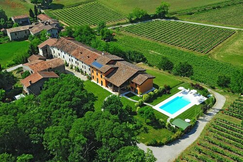 Agriturismo Corte Zenati, Забронировать Отель Отели Кастельнуово-дель-Гарды с завтраком, Завтраки