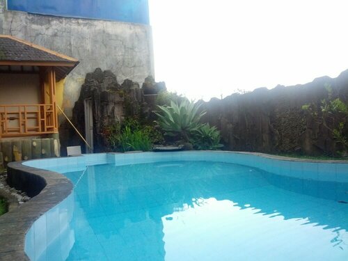 Villa Anvil Cipanas 4 Bedroom for 25 pax, Rezervovat Vila Cipanas West Java