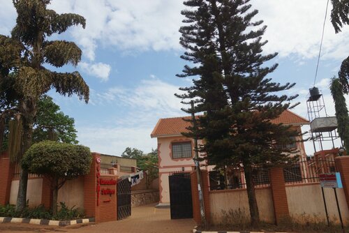 Cosmil Executive Suites, Prenota Hotel Kampala Uganda