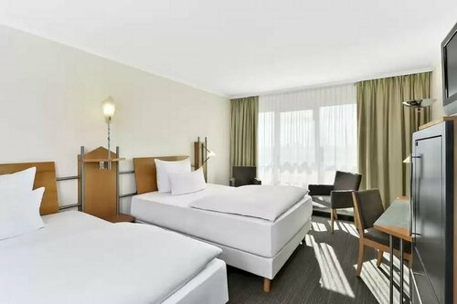 NH Mannheim Viernheim, Varaa Hotelli Viernheim Hessen