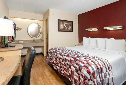 Red Roof Inn Columbus - Grove City, Prenota Hotel Hotel a Ohio con parcheggio, Parcheggio