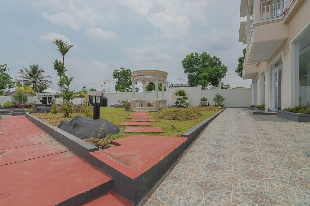 Villa Grand Mutiara Tasikmalaya by RedDoorz