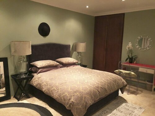 Houghton Hill Cottage, Reservar Casa de férias Hotéis em Gauteng com Piscina, Piscina