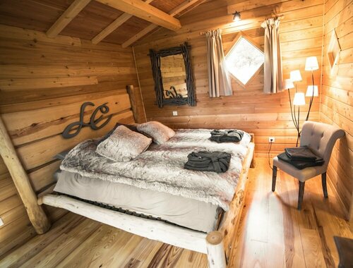 Cabane de Carlat, Réserver Hôtel Floressas Lot Valley