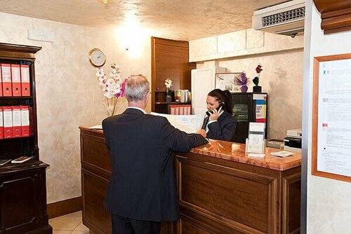 Hotel Malibran, Забронировать Отель Отели Венеции с завтраком, рядом с Accademia Bridge, Завтраки