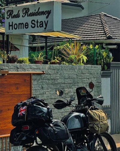 Reds Residency - Homestay, Book Hotel Kochi New Delhi