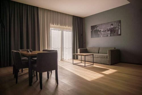 mk hotel tirana, Забронировать Отель Тирана область Тирана