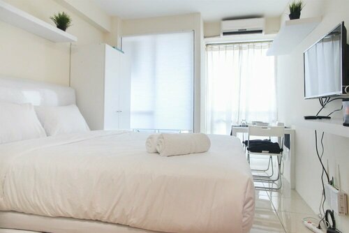 Homey and Comfy Studio @ Tifolia Apartment, Book Apartment Hotels in Jakarta Province with Parking, Parking