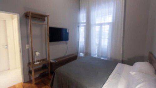 Franca City Hostel, Забронировать Хостел Буэнос-Айрес провинция Буэнос-Айрес, рядом с Teatro Apolo