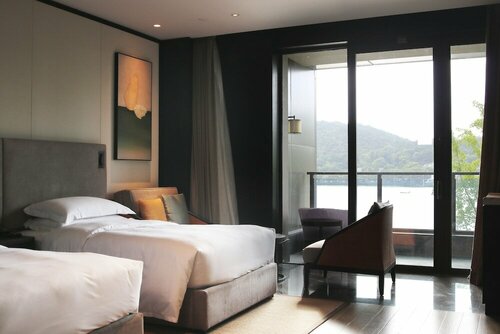 Hilton Ningbo Dongqian Lake, Prenota Resort Hotel a Ningbo con parcheggio, Parcheggio