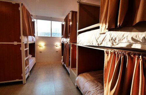 Breeze Hostel Pattaya, Забронировать Хостел Джомтьен-Бич 