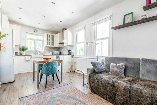 Chic and Cheerful Flat in Willesden Green, Забронировать Апартаменты/квартира Апартаменты Большого Лондона, Апартаменты/квартира