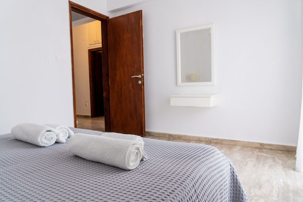 Zennova Aelia Apartments 6
