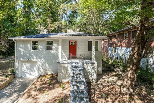 THE GAMER-4BR Home-Near Everything ATL, Book Feriehus Atlanta Sommerhuse, Hytte