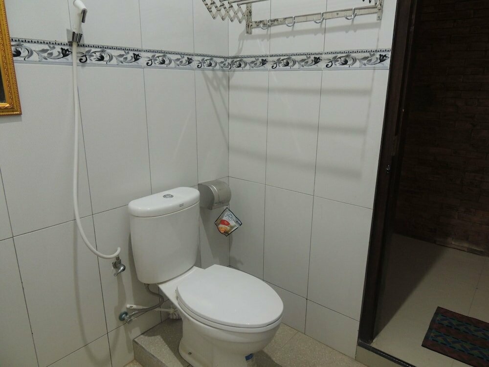 Pantai Suwuk River View Bungalow