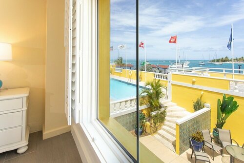 Hotel Caravelle St. Croix, Забронировать Отель Кристианстед Санта-Крус