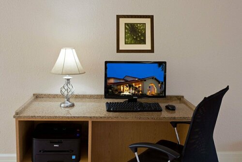 La Quinta by Wyndham St. Pete-Clearwater Airport, Забронировать Отель Отели штата Флориды с завтраком, Завтраки