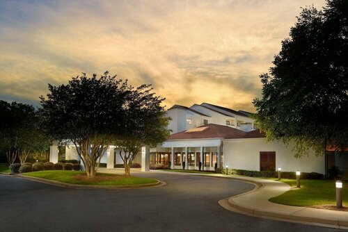 Courtyard by Marriott Atlanta Executive Park/Emory, Забронировать Отель Отели Кларкстон 3 звезды, 3*