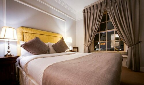 Old Bank House Kinsale, Book Hotel Kinsale hoteller med parkering, Parkering