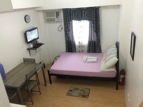 Ehm's Place, Rezerwuj Hotel Hotele w Manila z Basenem, Basen