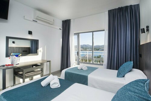Hotel Base, Забронировать Отель Отели Сан-Антонио-Абад 3 звезды, рядом с Пляж Пинет, 3*